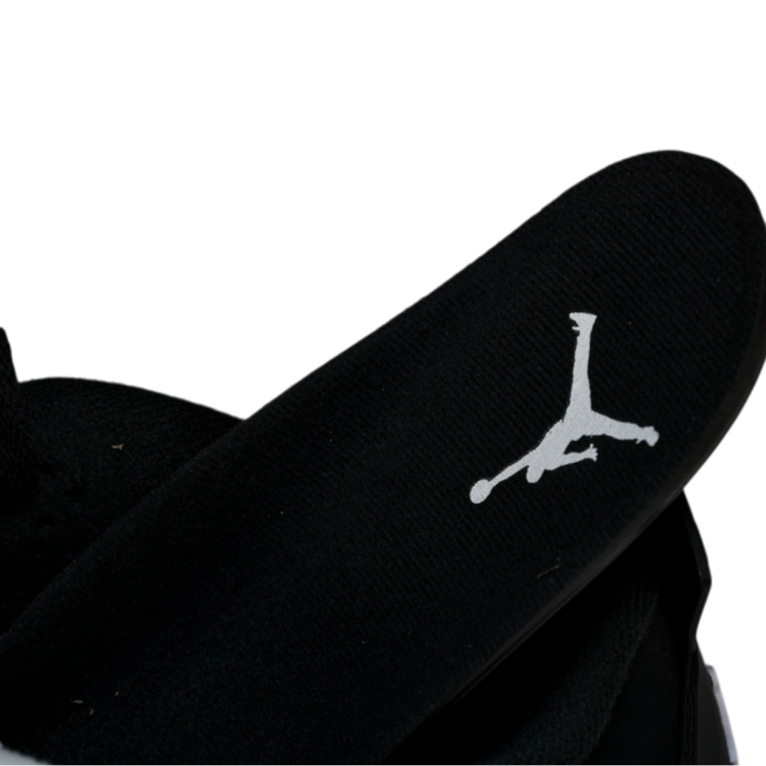 AJ4 Retro 'White Thunder'