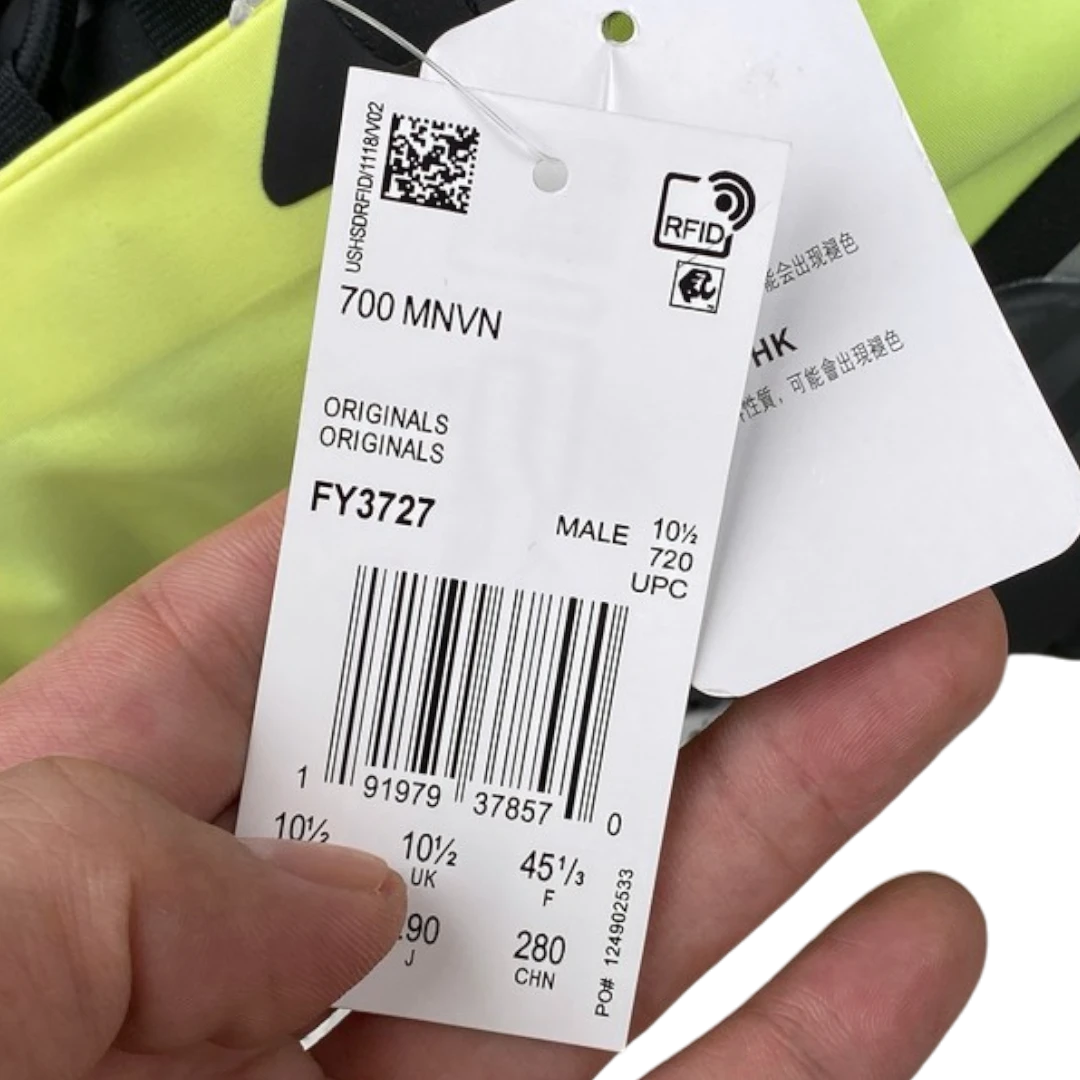 Yzy 700 MNVN 'Phosphor'