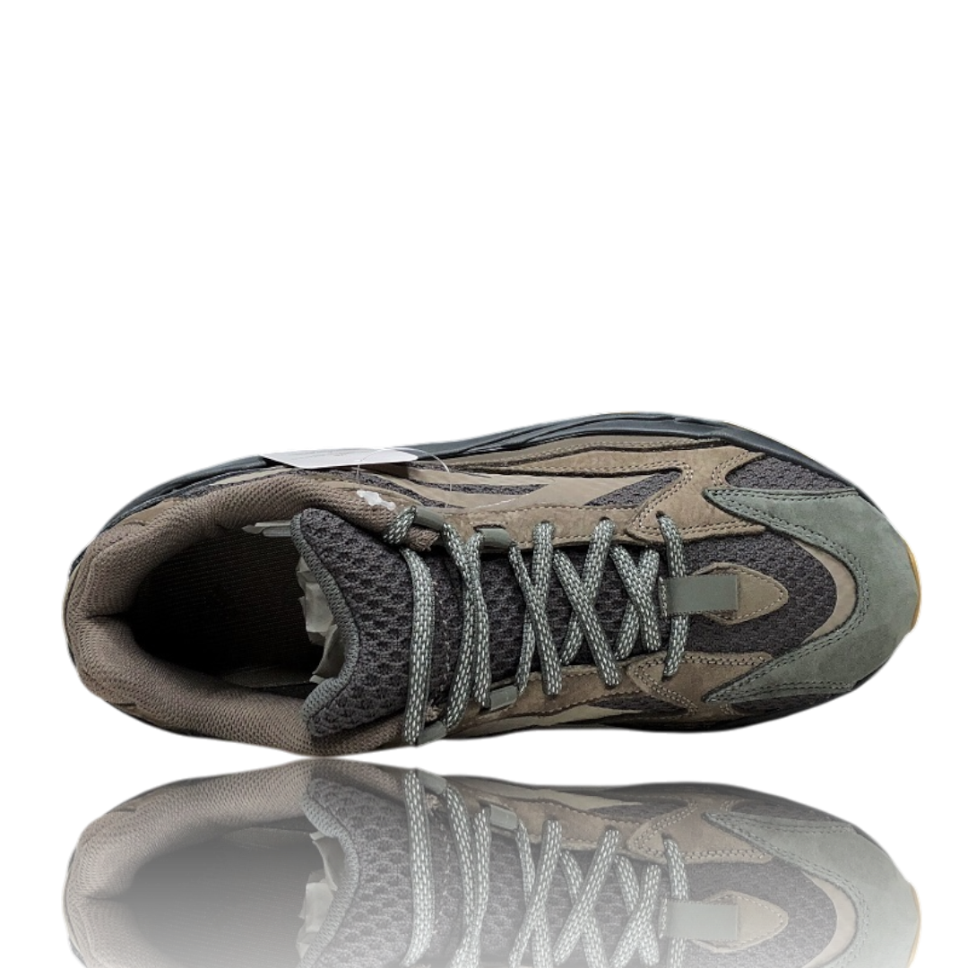 Yzy 700 V2 'Geode'
