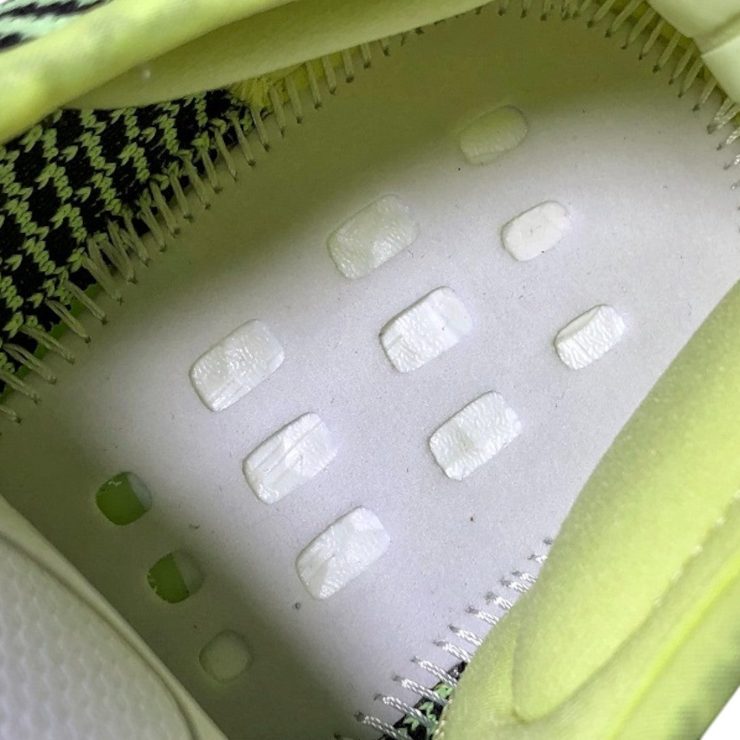 Yzy Boost 350 V2 'Yeezreel' (Non-Reflective)