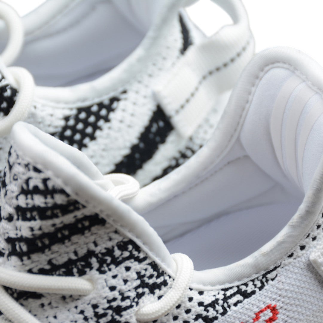 Yzy Boost 350 V2 'Zebra'