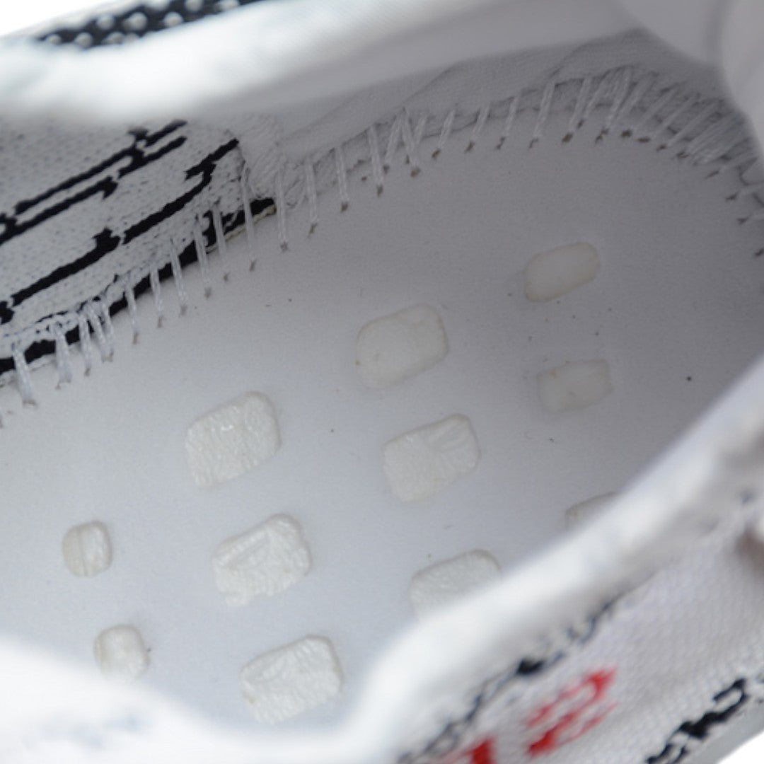 Yzy Boost 350 V2 'Zebra'