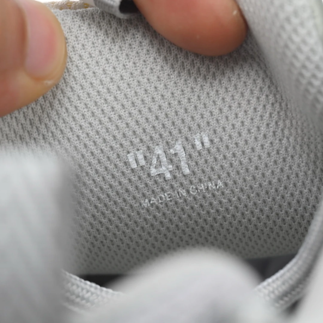 Off-White Be Right back 'White'