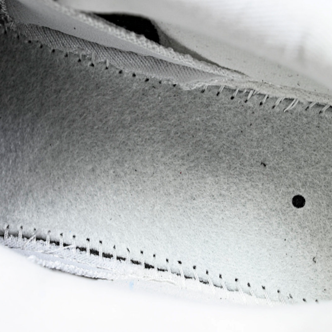 AM95 SP x Undefeated Geo 'Tokyo Bright Crimson'