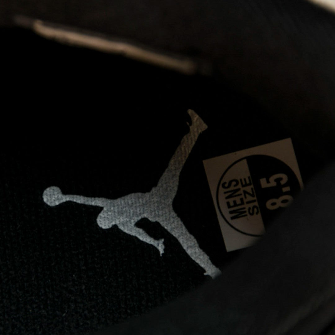 AJ4 Retro 'Thunder'