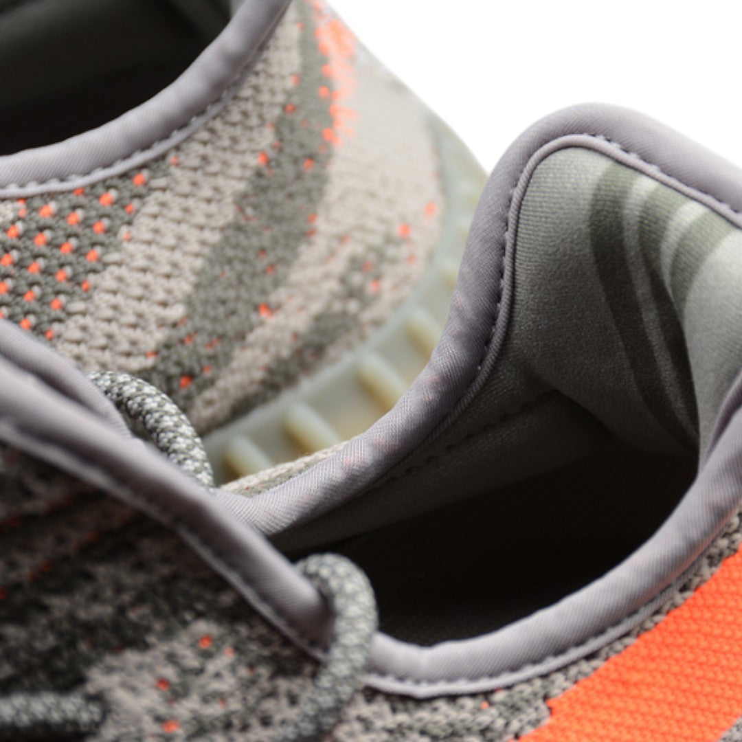 Yzy Boost 350 V2 'Beluga'