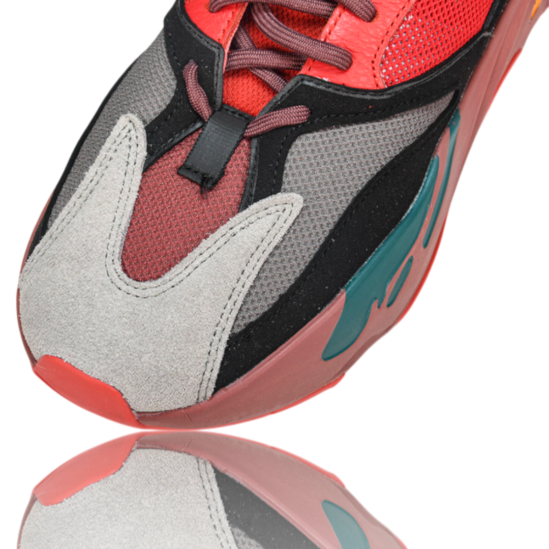 Yzy Boost 700 'Hi-Res Red'