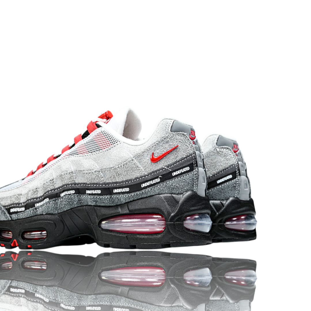 AM95 SP x Undefeated Geo 'Tokyo Bright Crimson'