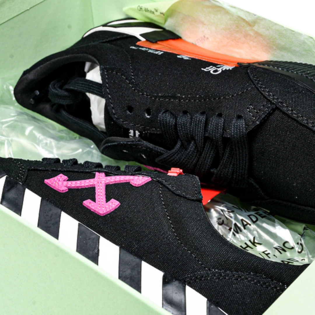 Off-White Vulc Low 'Black Violet SS20'