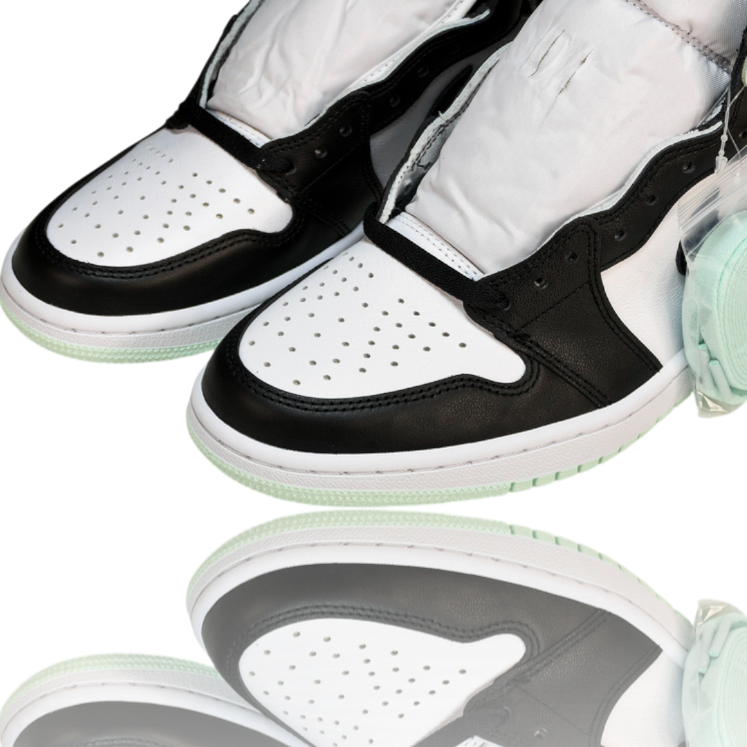 AJ1 Retro High 'Igloo'