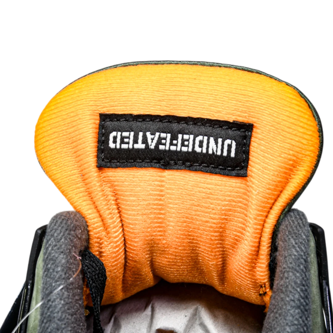 AJ4 Retro OG SP 'Undefeated'