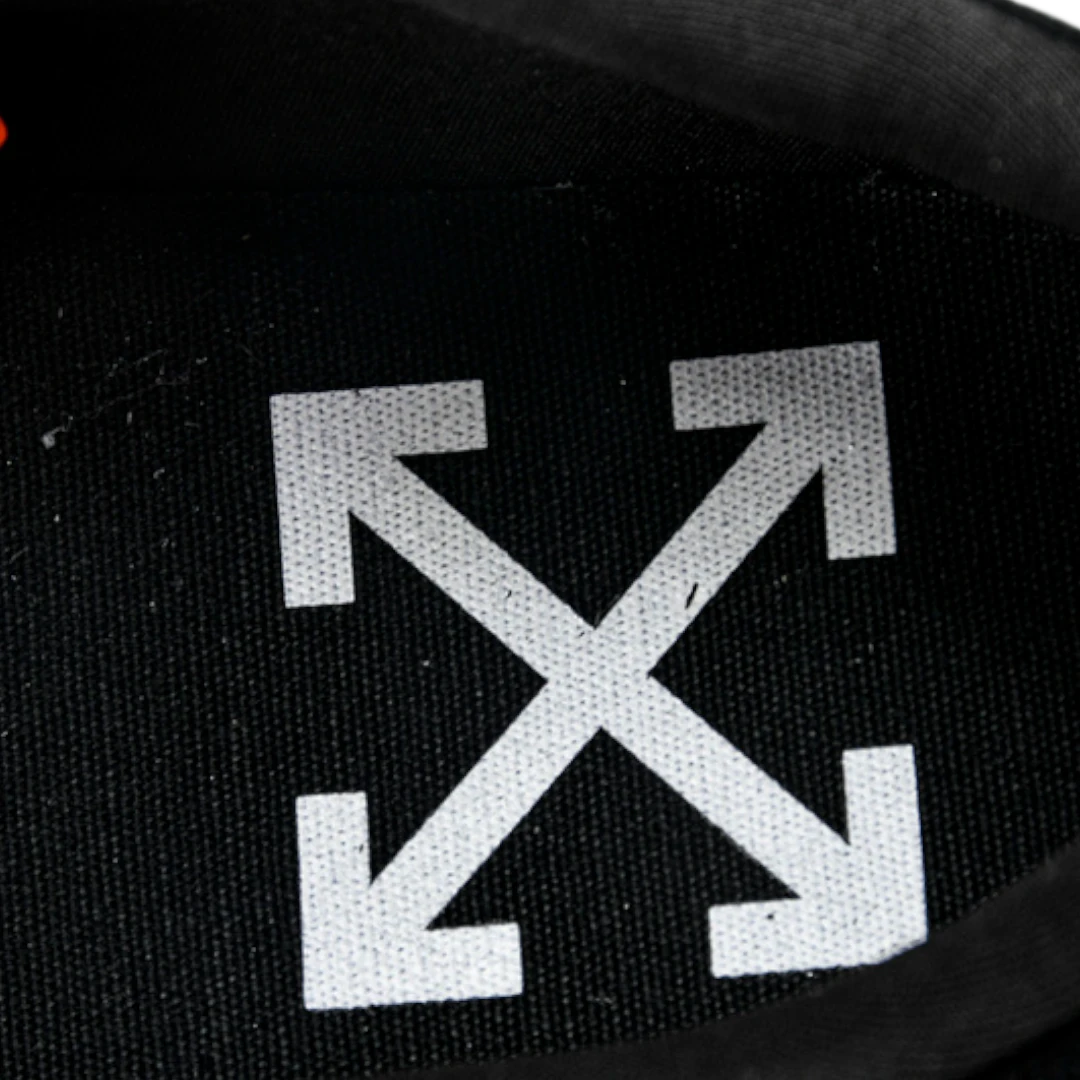 Off-White Vulc Low 'Black' (‘C 2018) Old Stripes