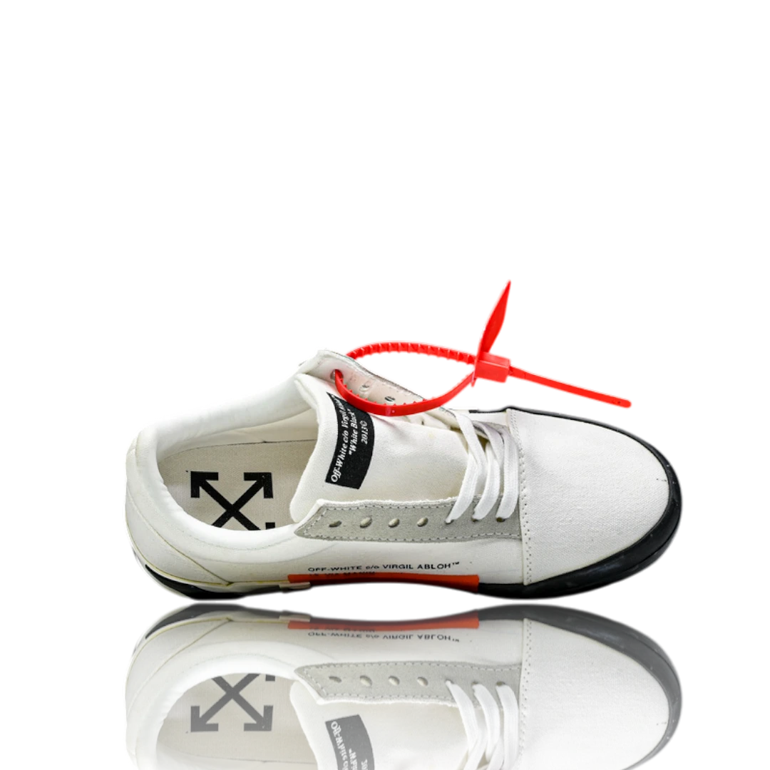 Off-White Vulc Low 'White' (‘C 2018)  Old Stripes